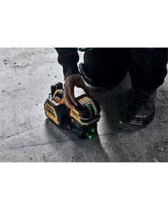 DWTDCLE34520GB image(1) - DEWALT 20V MAX* Cordless 5-Spot Green Line Laser (Tool Only)