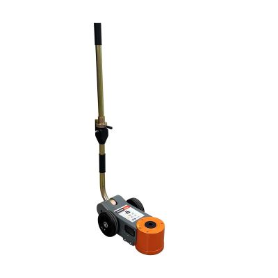 MRIMFJ-S30T-12 image(0) - Martins Industries 33-Ton Professional Portable Air/Hydraulic Floor Jack