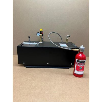 SURS500A image(0) - Milwaukee Sprayer S500A - 16 oz Chemical-Resistant Sprayer with 5 Gallon Siphon Tube