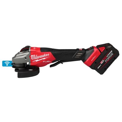 MLW3672-22 image(0) - Milwaukee Tool M18 FUEL 4-1/2 Inch-6 Inch Variable Speed Braking Grinder, Paddle Switch w/ ONE-KEY Kit