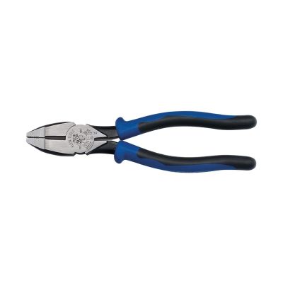 KLEJ20017NE image(0) - Klein Tools Heavy-Duty Lineman's Pliers, 7-Inch