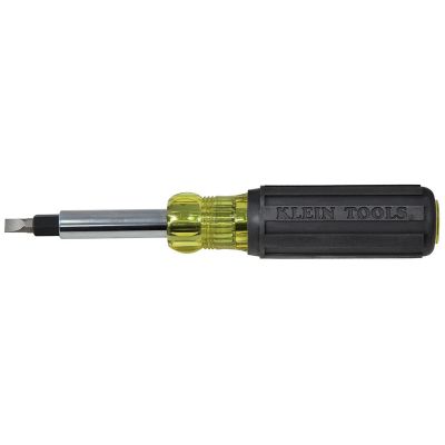 KLE3255TT image(0) - Klein Tools Broad Head Bull Pin with Tether Hole, 1-1/4-Inch